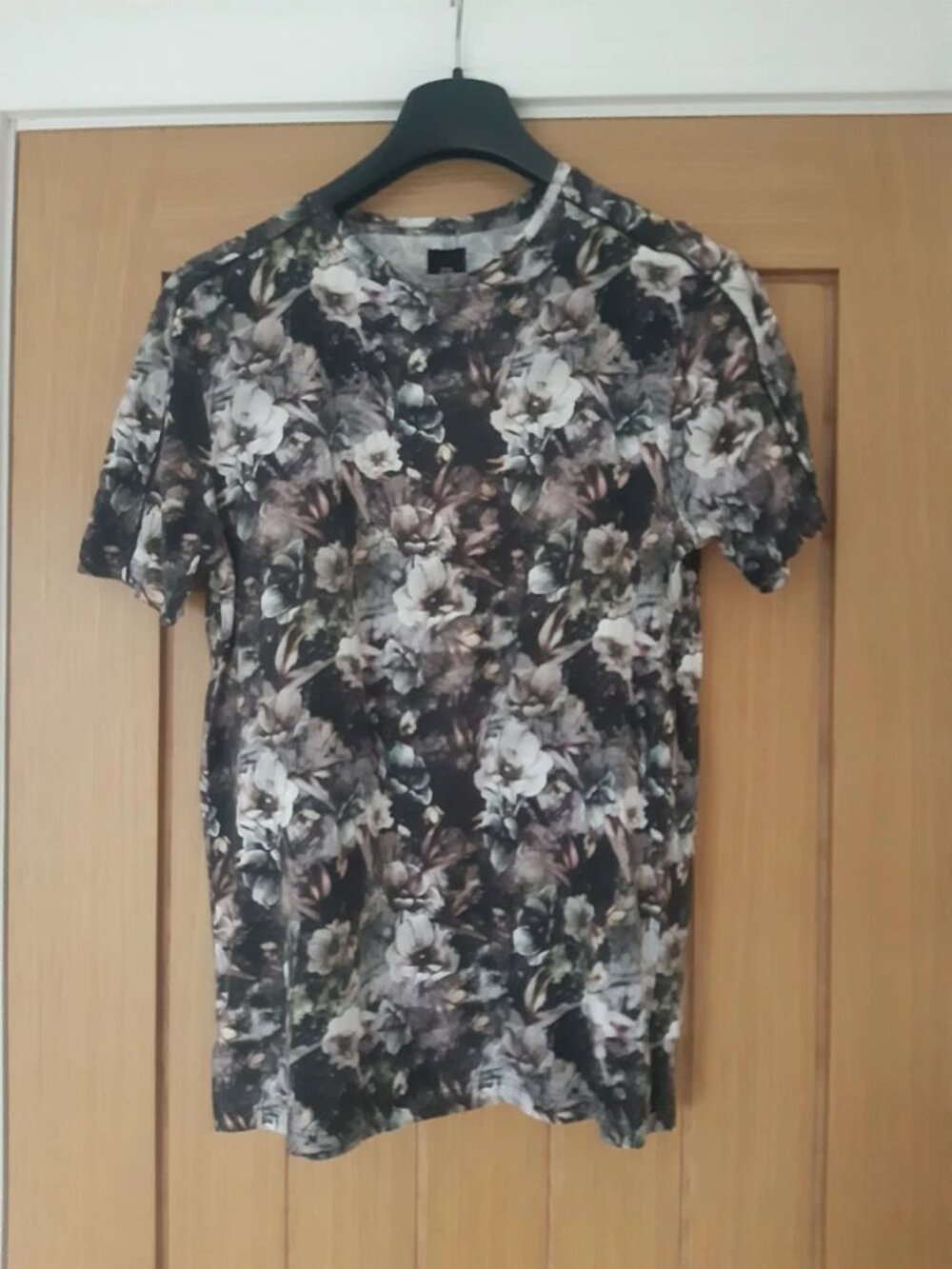 Womens T Shirt, Size 'S', Floral, River Island